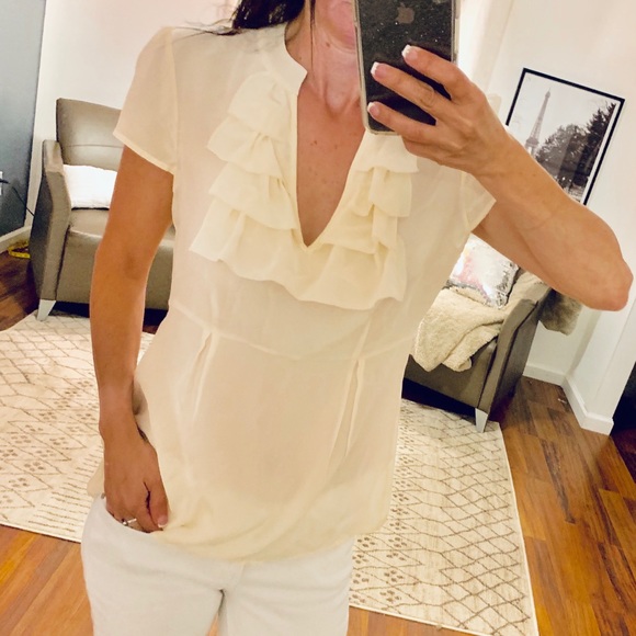 Banana Republic Cream Silk Ruffle Top Size 4 - Picture 2 of 7
